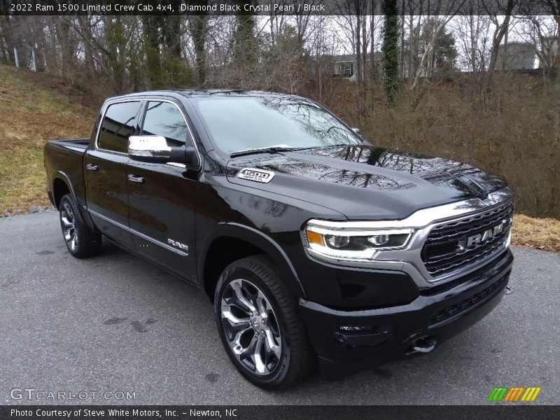 Front 3/4 View of 2022 1500 Limited Crew Cab 4x4
