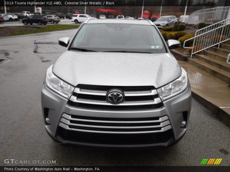 Celestial Silver Metallic / Black 2019 Toyota Highlander XLE AWD