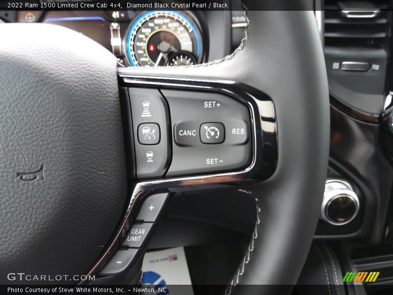  2022 1500 Limited Crew Cab 4x4 Steering Wheel