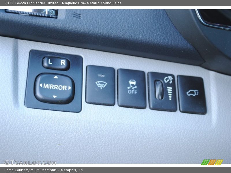 Magnetic Gray Metallic / Sand Beige 2013 Toyota Highlander Limited