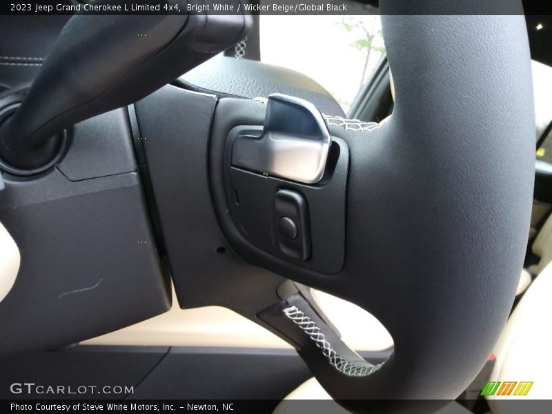 Bright White / Wicker Beige/Global Black 2023 Jeep Grand Cherokee L Limited 4x4