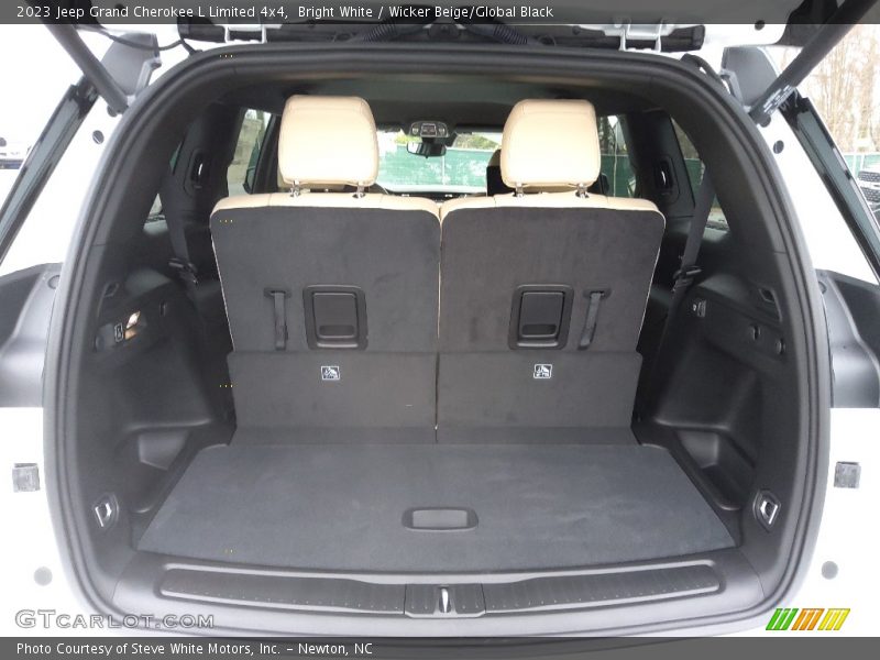 Bright White / Wicker Beige/Global Black 2023 Jeep Grand Cherokee L Limited 4x4
