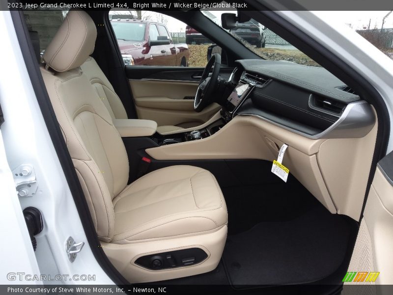 Bright White / Wicker Beige/Global Black 2023 Jeep Grand Cherokee L Limited 4x4