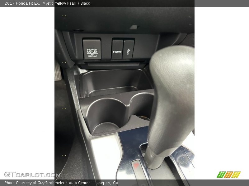 Mystic Yellow Pearl / Black 2017 Honda Fit EX