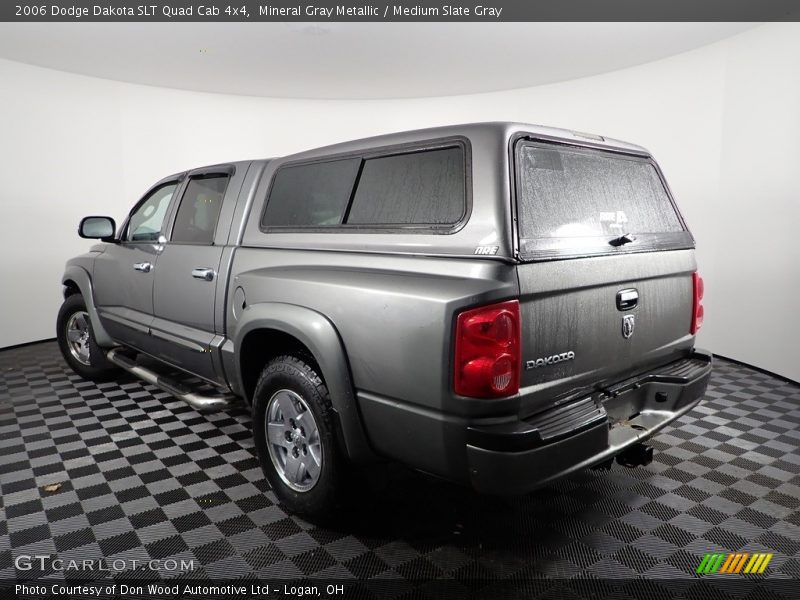 Mineral Gray Metallic / Medium Slate Gray 2006 Dodge Dakota SLT Quad Cab 4x4