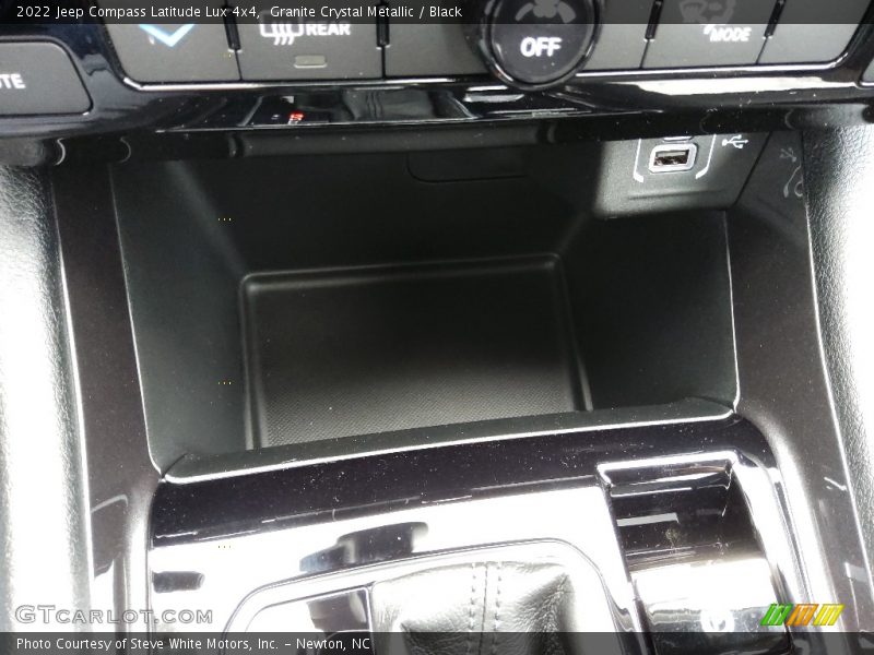 Granite Crystal Metallic / Black 2022 Jeep Compass Latitude Lux 4x4