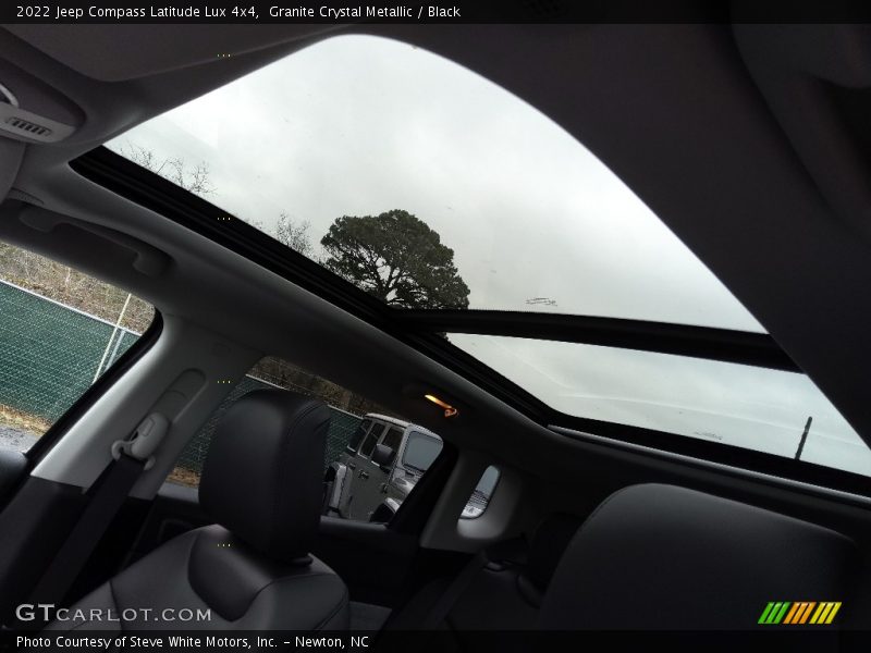 Granite Crystal Metallic / Black 2022 Jeep Compass Latitude Lux 4x4