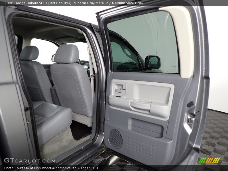 Mineral Gray Metallic / Medium Slate Gray 2006 Dodge Dakota SLT Quad Cab 4x4