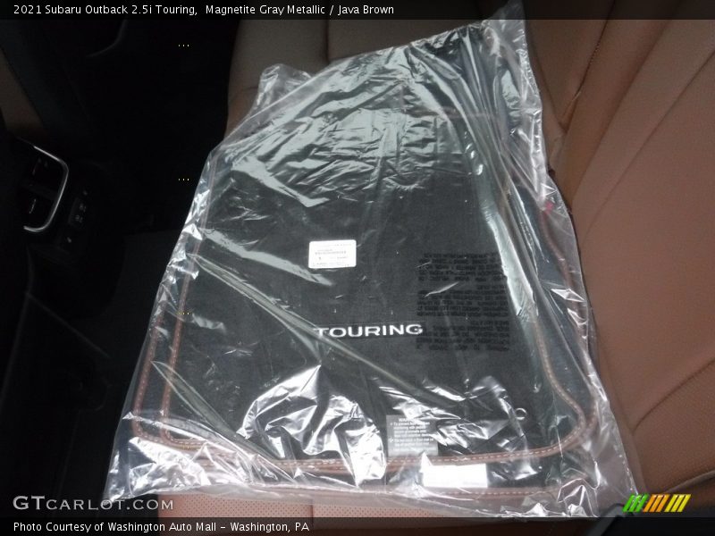 Magnetite Gray Metallic / Java Brown 2021 Subaru Outback 2.5i Touring