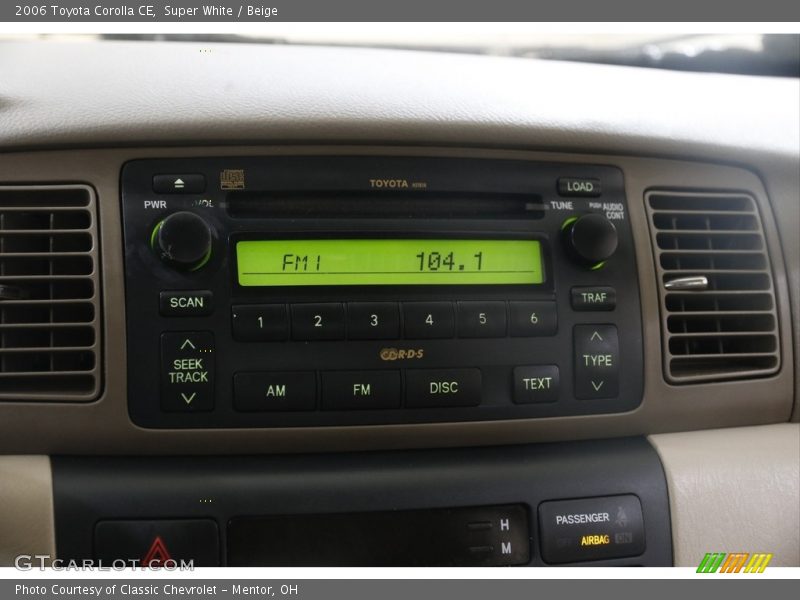 Super White / Beige 2006 Toyota Corolla CE