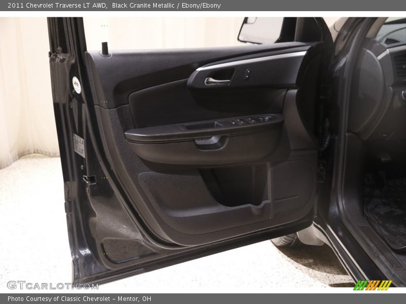 Black Granite Metallic / Ebony/Ebony 2011 Chevrolet Traverse LT AWD
