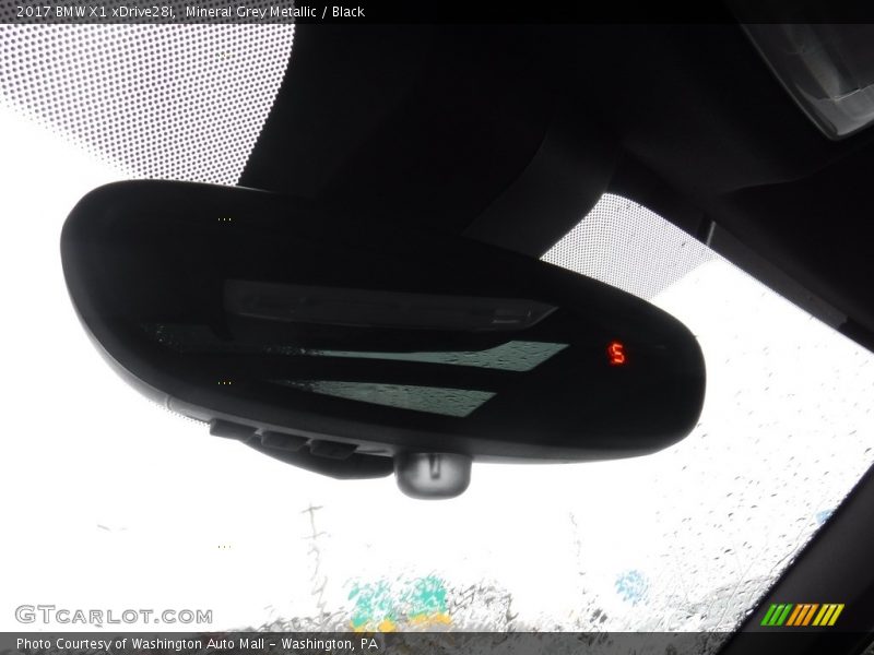 Mineral Grey Metallic / Black 2017 BMW X1 xDrive28i