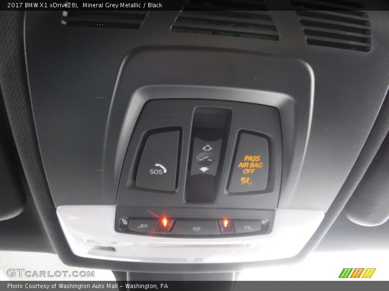 Mineral Grey Metallic / Black 2017 BMW X1 xDrive28i