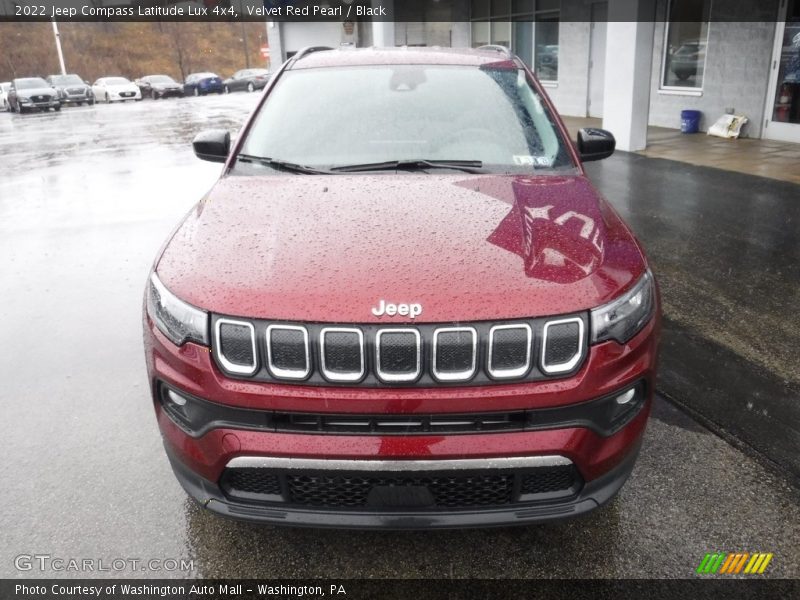 Velvet Red Pearl / Black 2022 Jeep Compass Latitude Lux 4x4