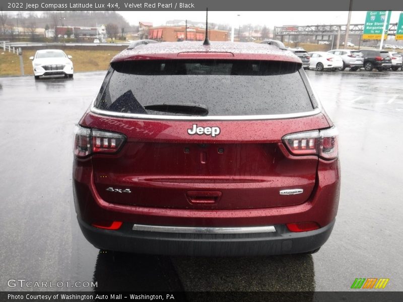Velvet Red Pearl / Black 2022 Jeep Compass Latitude Lux 4x4