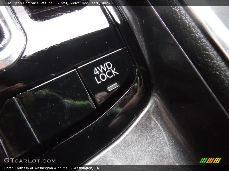 Velvet Red Pearl / Black 2022 Jeep Compass Latitude Lux 4x4