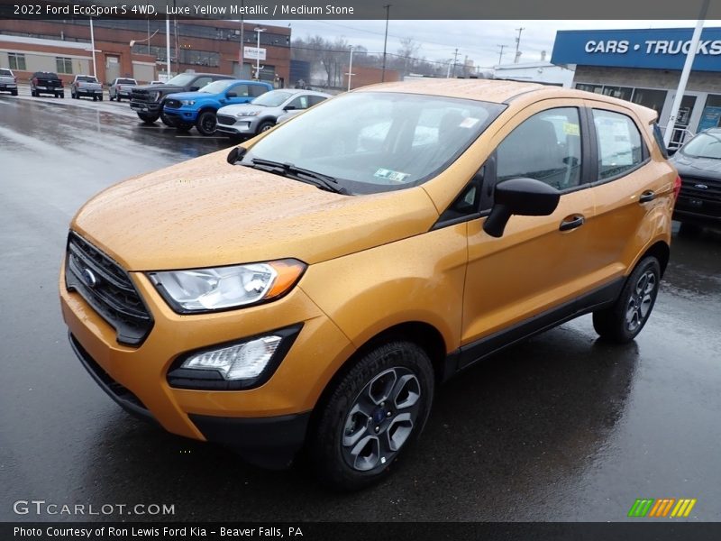 Front 3/4 View of 2022 EcoSport S 4WD