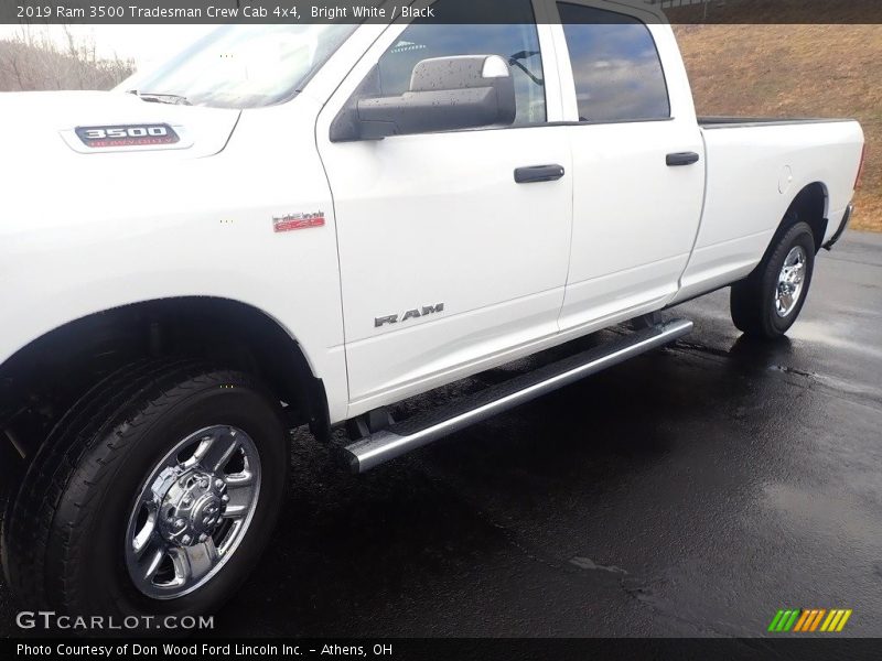 Bright White / Black 2019 Ram 3500 Tradesman Crew Cab 4x4
