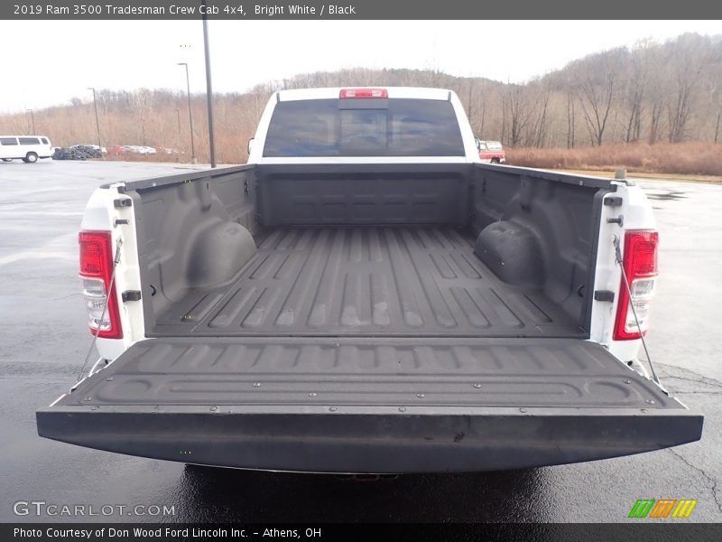 Bright White / Black 2019 Ram 3500 Tradesman Crew Cab 4x4