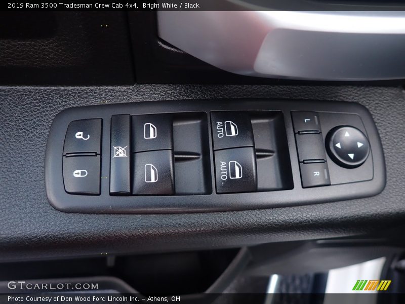 Bright White / Black 2019 Ram 3500 Tradesman Crew Cab 4x4