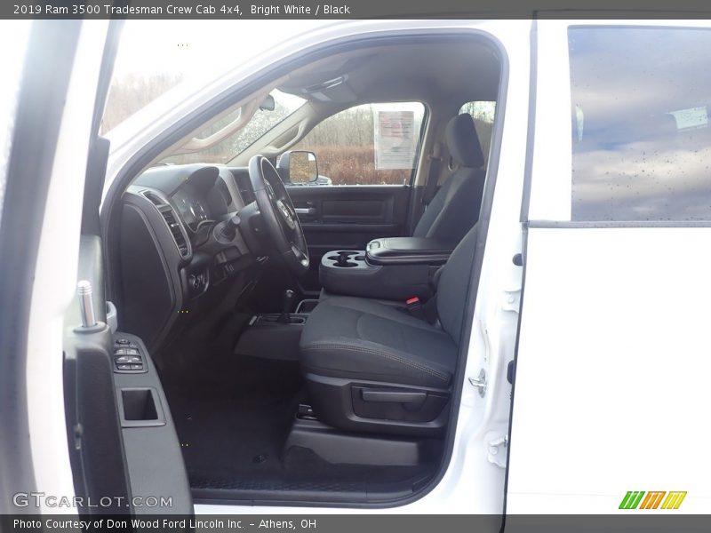Bright White / Black 2019 Ram 3500 Tradesman Crew Cab 4x4