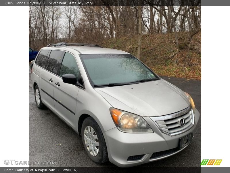 Silver Pearl Metallic / Ivory 2009 Honda Odyssey LX