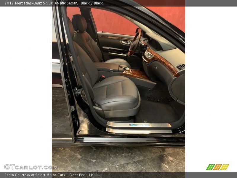 Black / Black 2012 Mercedes-Benz S 550 4Matic Sedan