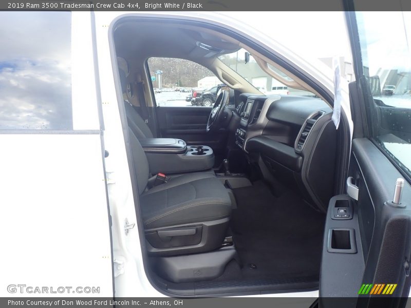 Bright White / Black 2019 Ram 3500 Tradesman Crew Cab 4x4