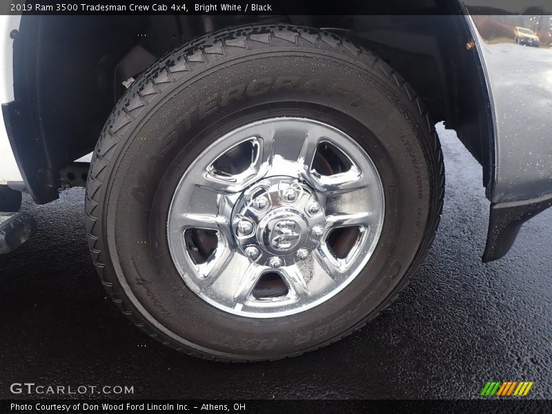 Bright White / Black 2019 Ram 3500 Tradesman Crew Cab 4x4