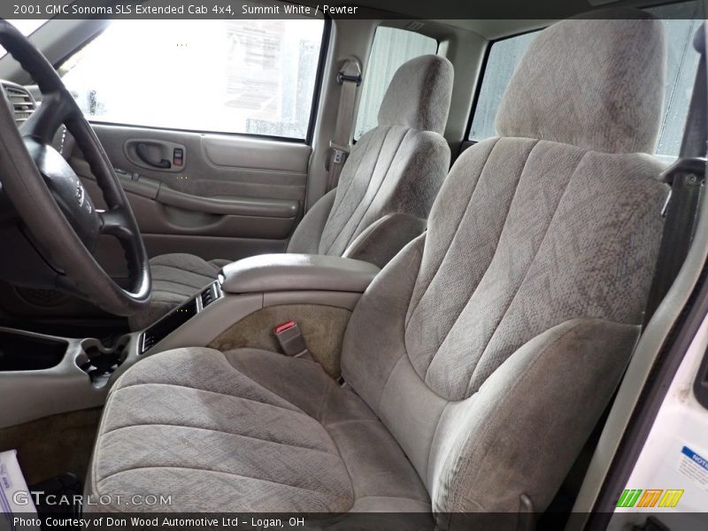 Front Seat of 2001 Sonoma SLS Extended Cab 4x4