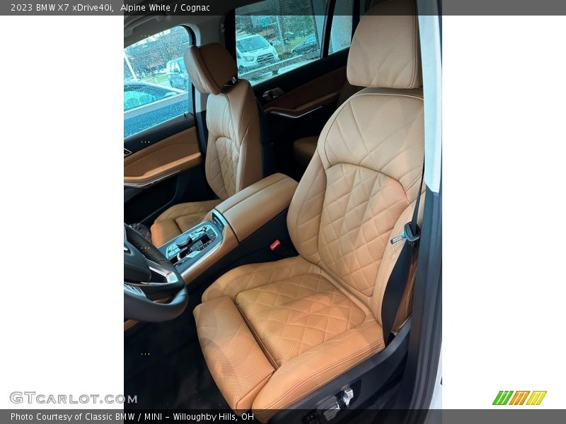 Alpine White / Cognac 2023 BMW X7 xDrive40i