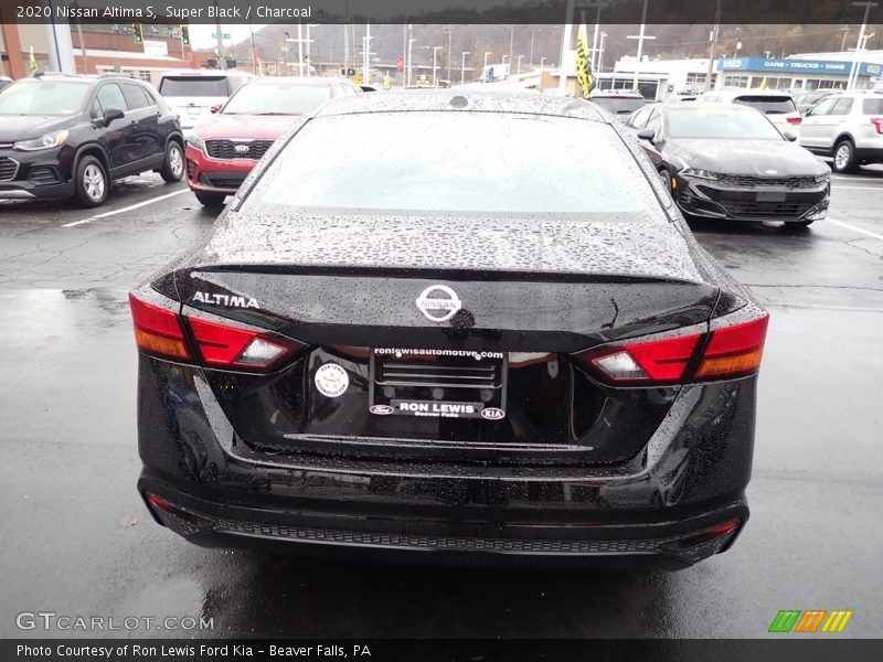 Super Black / Charcoal 2020 Nissan Altima S