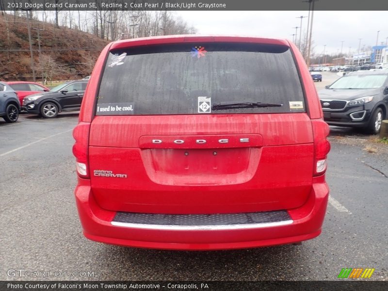 Redline 2 Coat Pearl / Black/Light Graystone 2013 Dodge Grand Caravan SE