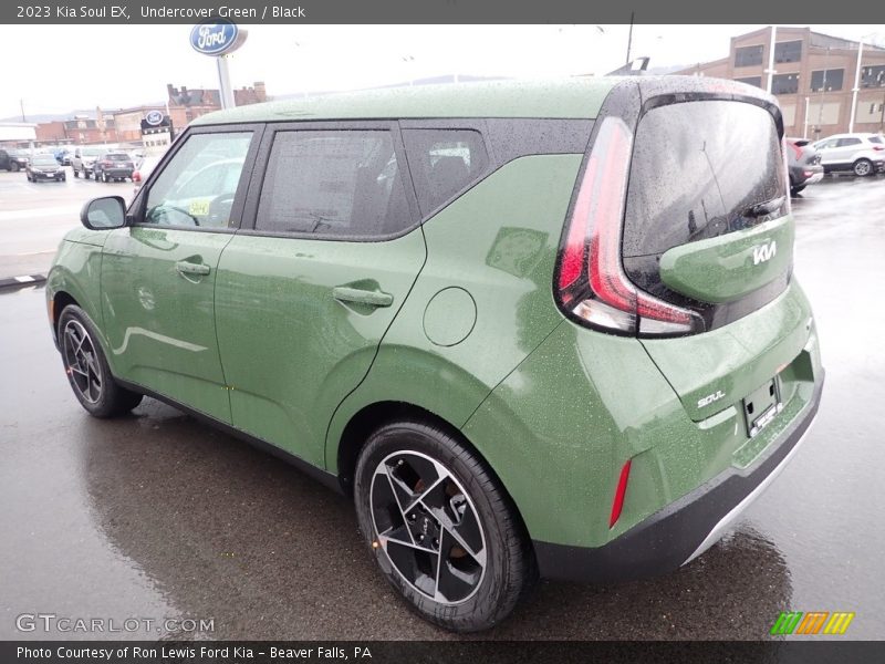 Undercover Green / Black 2023 Kia Soul EX