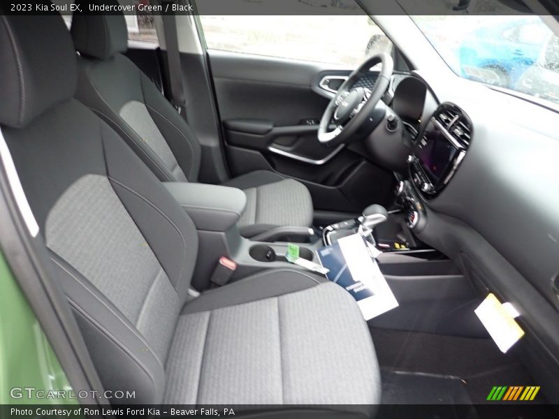 Front Seat of 2023 Soul EX