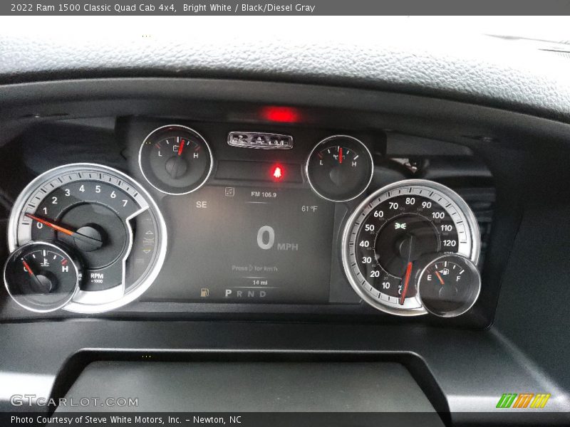  2022 1500 Classic Quad Cab 4x4 Classic Quad Cab 4x4 Gauges