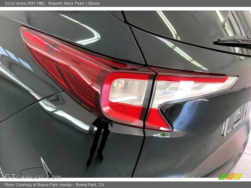 Majestic Black Pearl / Ebony 2019 Acura RDX FWD
