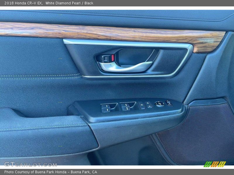 White Diamond Pearl / Black 2018 Honda CR-V EX