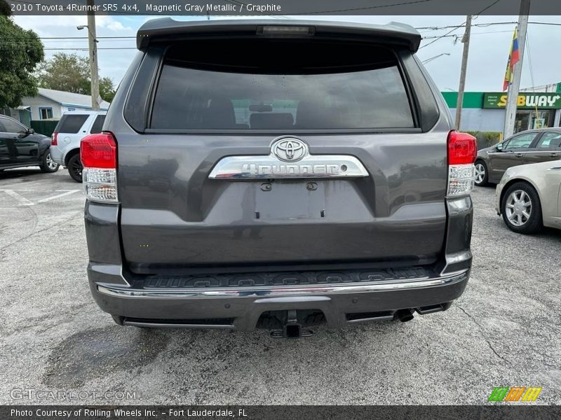 Magnetic Gray Metallic / Graphite 2010 Toyota 4Runner SR5 4x4