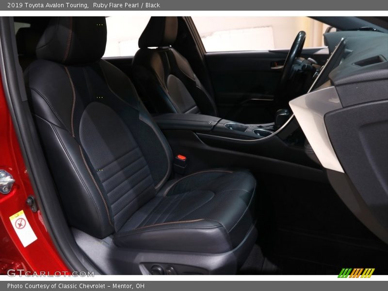 Ruby Flare Pearl / Black 2019 Toyota Avalon Touring