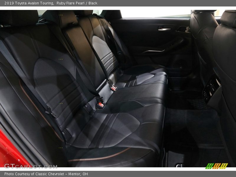 Ruby Flare Pearl / Black 2019 Toyota Avalon Touring
