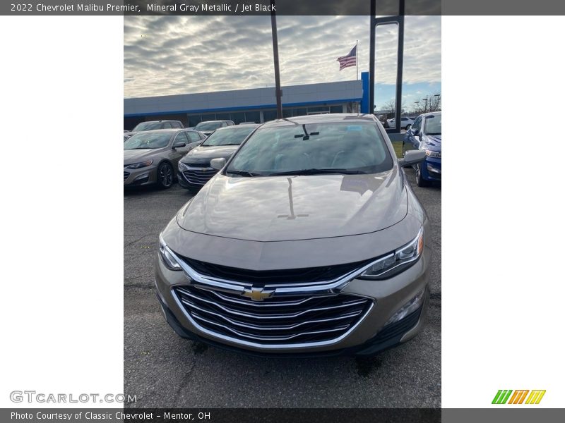 Mineral Gray Metallic / Jet Black 2022 Chevrolet Malibu Premier