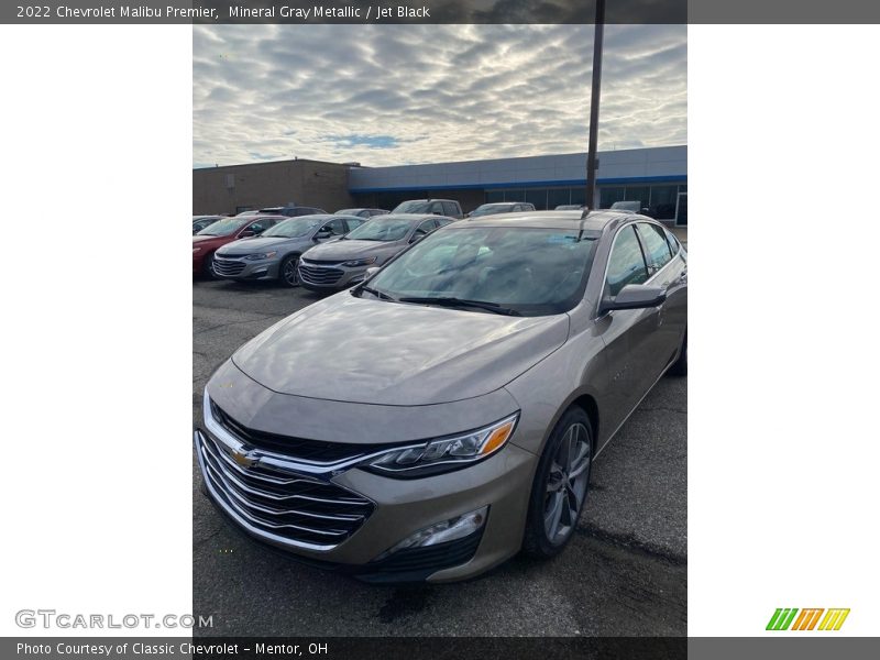 Mineral Gray Metallic / Jet Black 2022 Chevrolet Malibu Premier