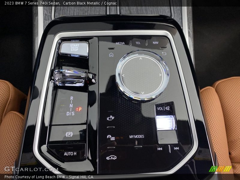 Controls of 2023 7 Series 740i Sedan