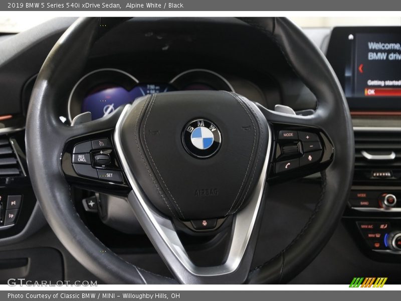 Alpine White / Black 2019 BMW 5 Series 540i xDrive Sedan