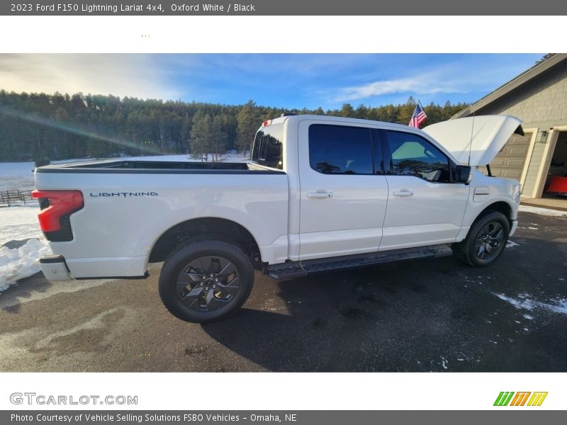 Oxford White / Black 2023 Ford F150 Lightning Lariat 4x4