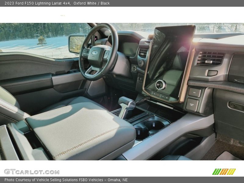  2023 F150 Lightning Lariat 4x4 Black Interior