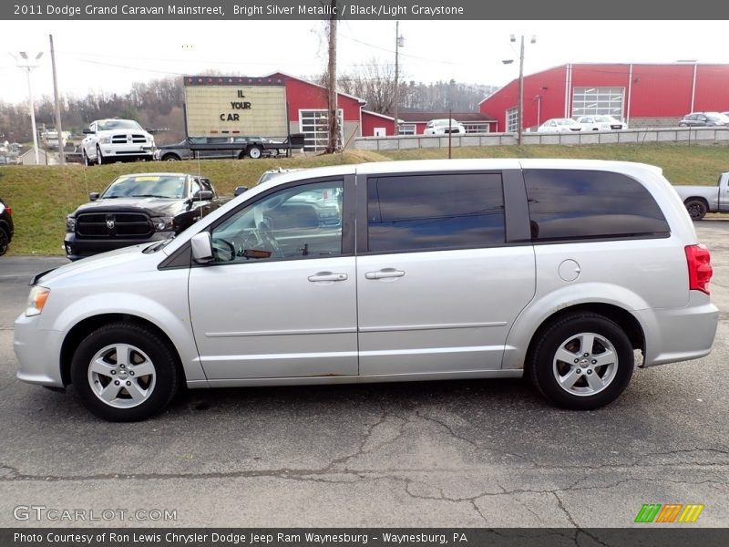 Bright Silver Metallic / Black/Light Graystone 2011 Dodge Grand Caravan Mainstreet