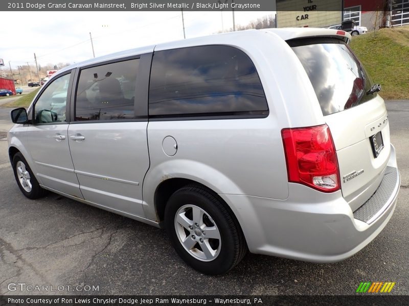 Bright Silver Metallic / Black/Light Graystone 2011 Dodge Grand Caravan Mainstreet