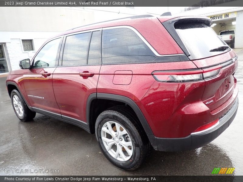 Velvet Red Pearl / Global Black 2023 Jeep Grand Cherokee Limited 4x4